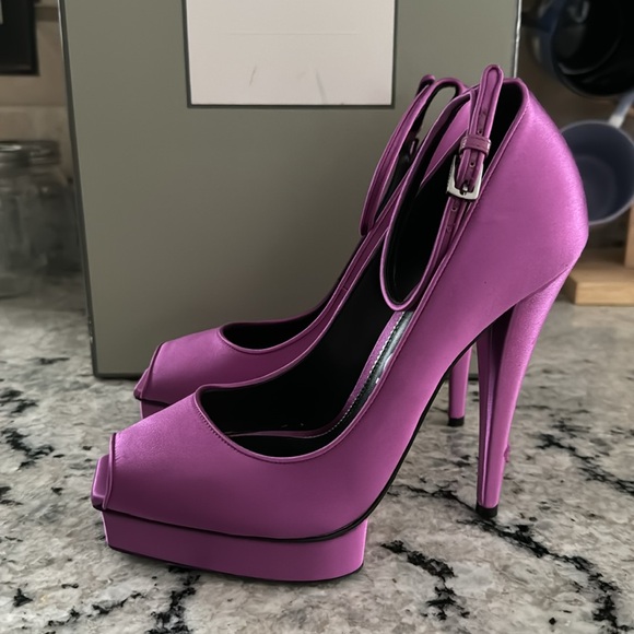 Tom Ford Heels - Picture 2 of 10